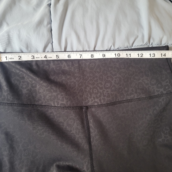 Zyia leopard print - Picture 3 of 5